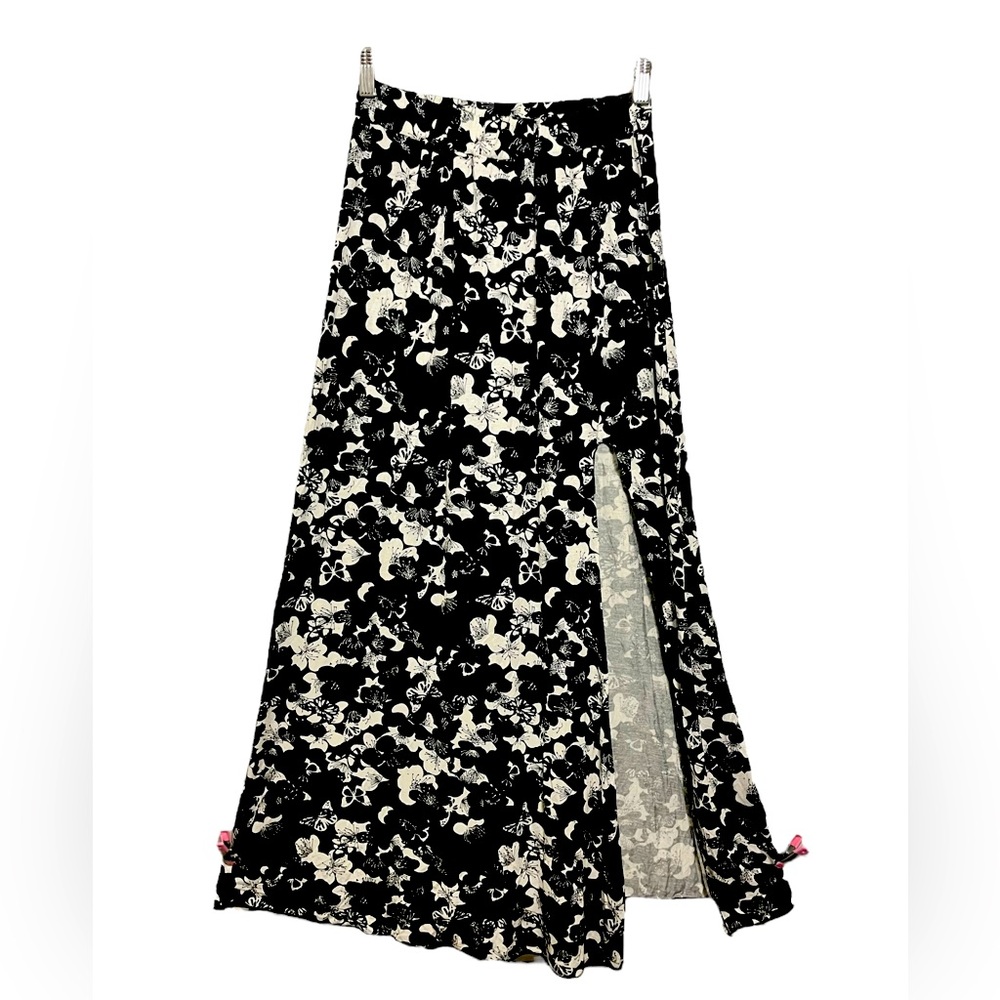Don’t Ask Why, long, floral skirt